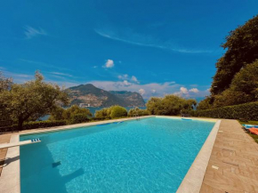 RESIDENCE BAY OF SILENCE - Lake View, Free Beach, Isle of Lake Iseo